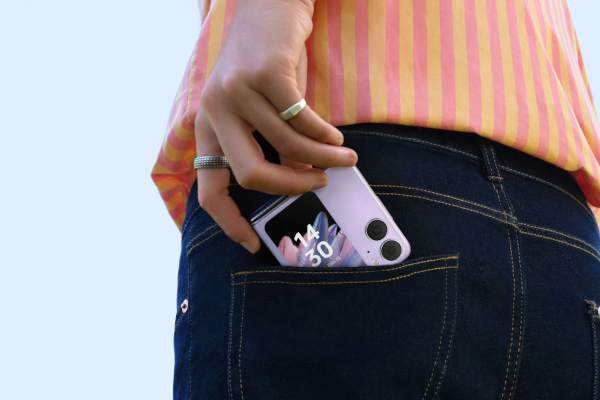 OPPO Find N2 Flip: eSIM Enabled Smartphone